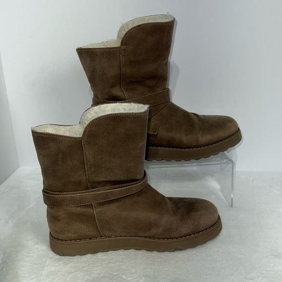 Sketchers women’s keepsake boots/booty. Tan suede. Size 8. EUC. - Picture 1 of 7